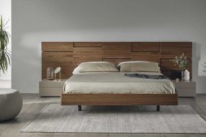 شکل 2 از چوب گردو برای تولید صنایع دستی چوبی، ساخت مبلمان و سرویس خواب‌های 2 نفره استفاده شود.